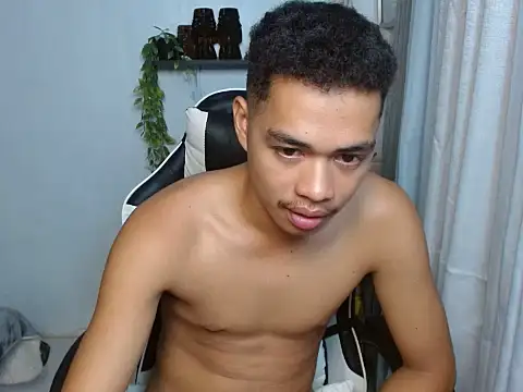 curlyasian_njxx Pertunjukan Webcam