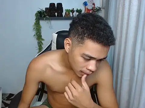 curlyasian_njxx Pertunjukan Webcam