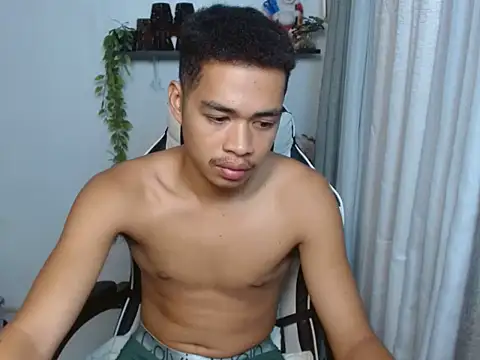 curlyasian_njxx Pertunjukan Webcam