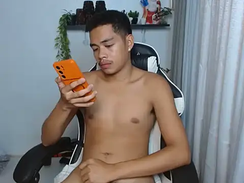 curlyasian_njxx Шоу с уебкамера