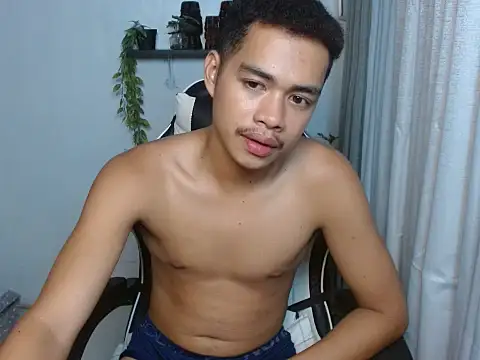 curlyasian_njxx Pertunjukan Webcam