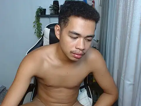 curlyasian_njxx's Live XXX Chat