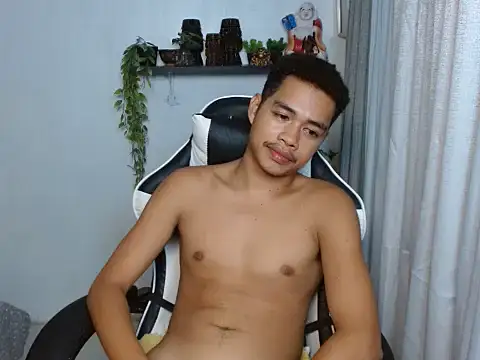 curlyasian_njxx Pertunjukan Webcam