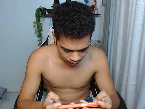 curlyasian_njxx – webcam-show