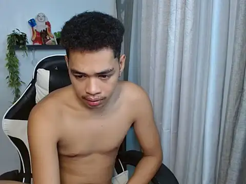 curlyasian_njxx Pertunjukan Webcam