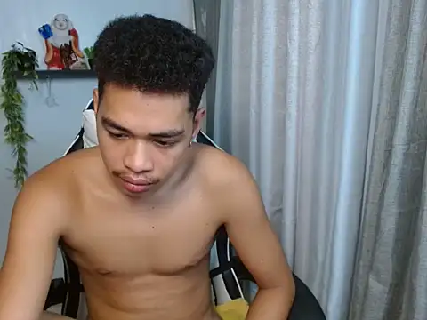 curlyasian_njxx Pertunjukan Webcam