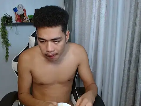 curlyasian_njxx Pertunjukan Webcam