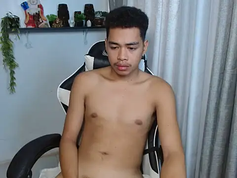 curlyasian_njxx Pertunjukan Webcam