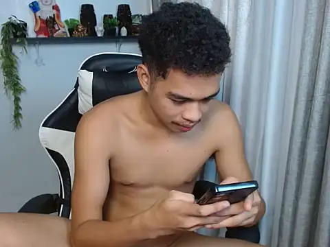 curlyasian_njxx Pertunjukan Webcam