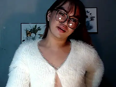 Asianblk_barbiedoll Show in webcam