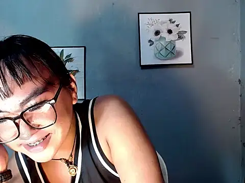 Asianblk_barbiedoll webcam show