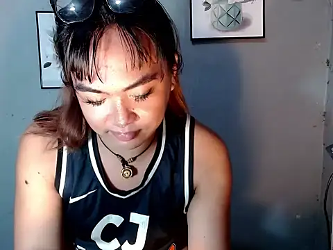 Asianblk_barbiedoll Шоу с уебкамера