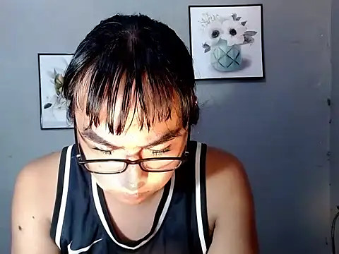Asianblk_barbiedoll Show in webcam