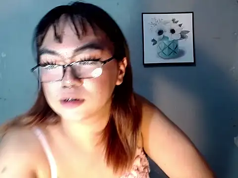 Asianblk_barbiedoll Show Webcam