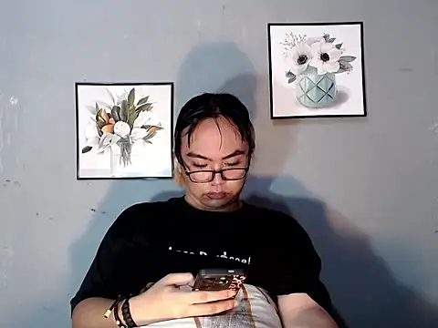 Asianblk_barbiedoll 网络视讯表演