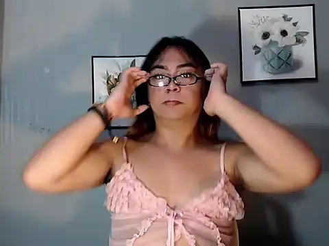 Asianblk_barbiedoll Show Webcam