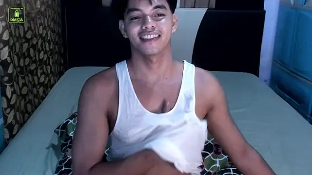 Crazyasiancum1 网络视讯表演