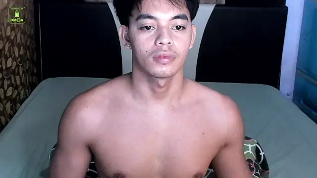 Crazyasiancum1 Show Webcam