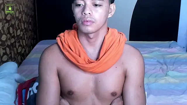 Crazyasiancum1's Webcam Show