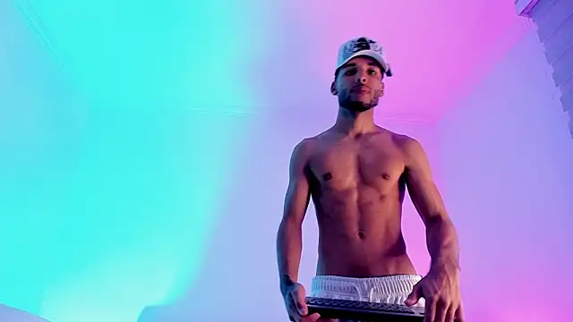 Thiagoferreti's Webcam Show