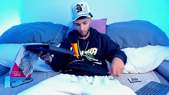 Thiagoferreti Show in webcam