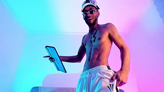 Thiagoferreti Show in webcam