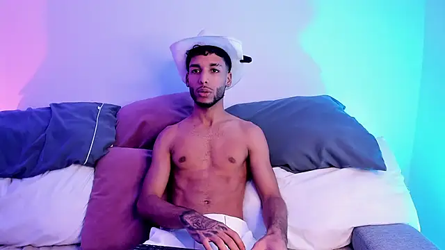 Thiagoferreti Adlı Modelin Web Kamerası Şovu