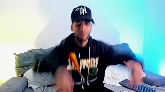 Thiagoferreti Show in webcam