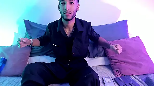 Thiagoferreti's Webcam Show
