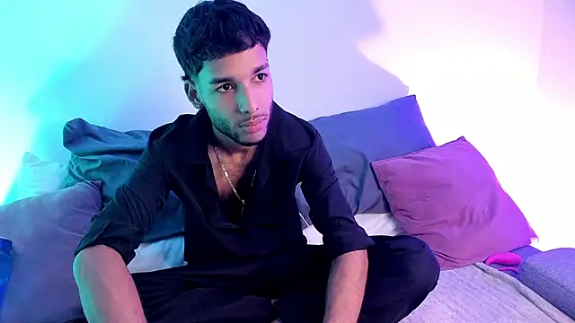 Thiagoferreti Show in webcam