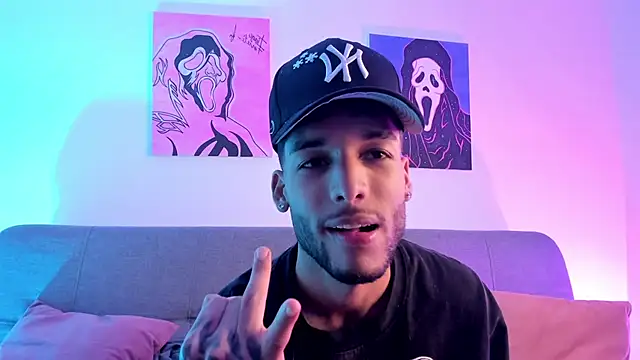 Thiagoferreti Show in webcam
