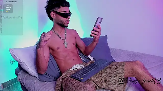Show modela Thiagoferreti na web-kameri