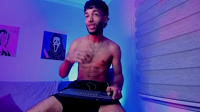 Thiagoferreti Adlı Modelin Web Kamerası Şovu