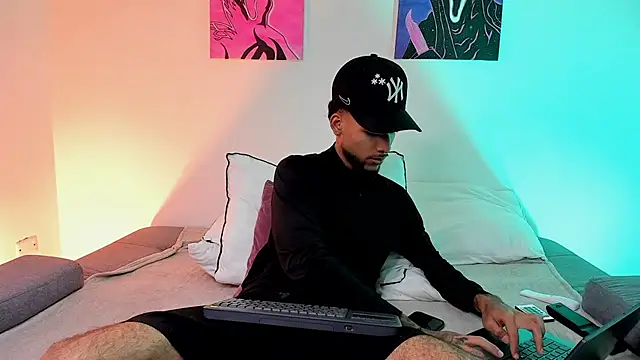 Thiagoferreti's Webcam Show