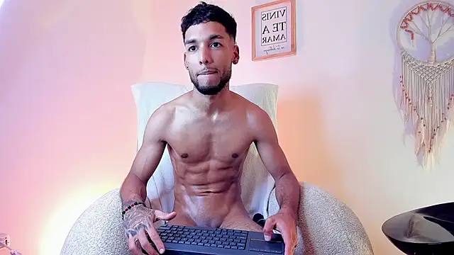 Thiagoferreti Show in webcam
