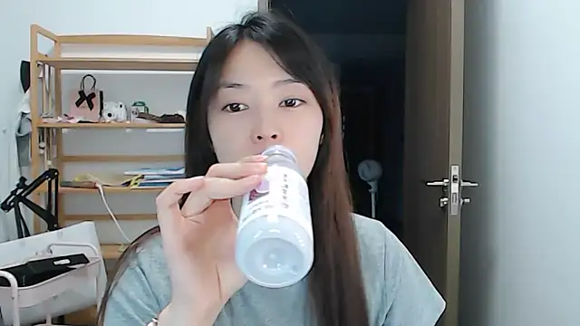 Chat XXX en directo de Mimi-cnbaby