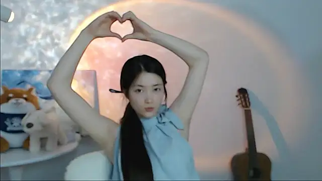 Mimi-cnbaby's Live XXX Chat