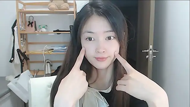 Mimi-cnbaby 现场性爱视讯表演