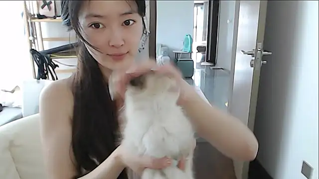 Mimi-cnbaby's Live XXX Chat