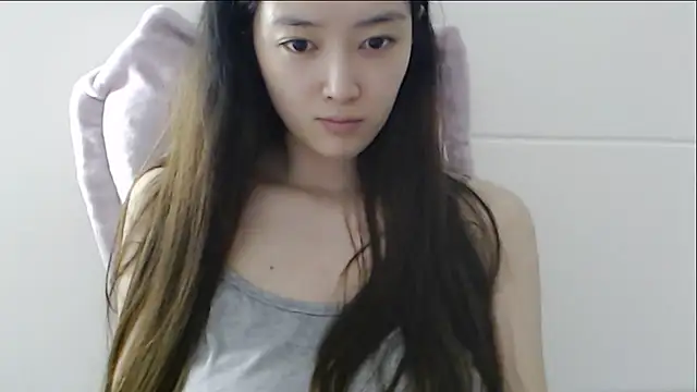 Mimi-cnbaby Adlı Modelin Canlı XXX Sohbeti