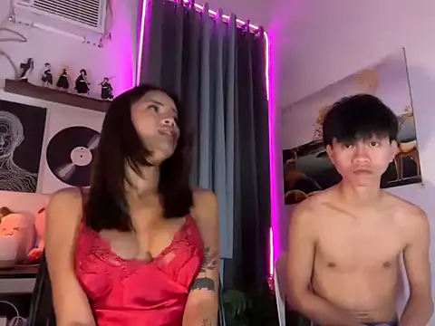 ur_holly_lexie Pertunjukan Webcam