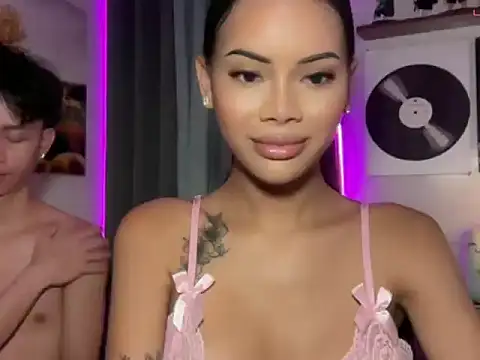 ur_holly_lexie Pertunjukan Webcam