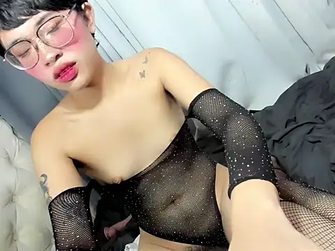 rian_shemaleのウェブカメラショー