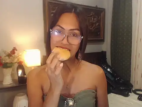 Nathalieheartt 网络视讯表演