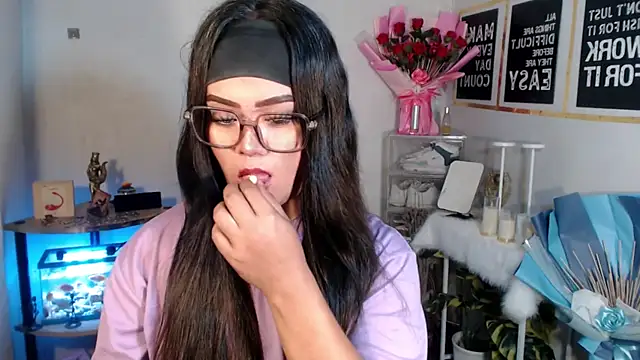YourSweet-mich's Webcam Show