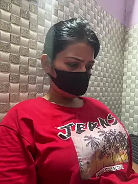 True_Love009's Live XXX Chat