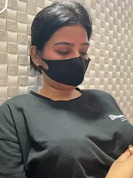 True_Love009's Live XXX Chat