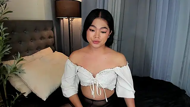 Show de AsianHugecockAnna na webcam