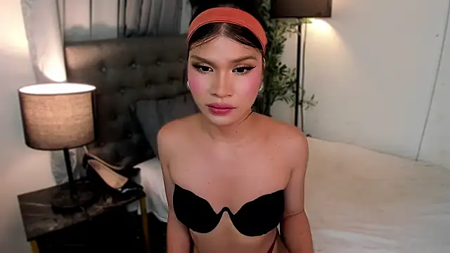 delightfulasianhugecock Pertunjukan Webcam
