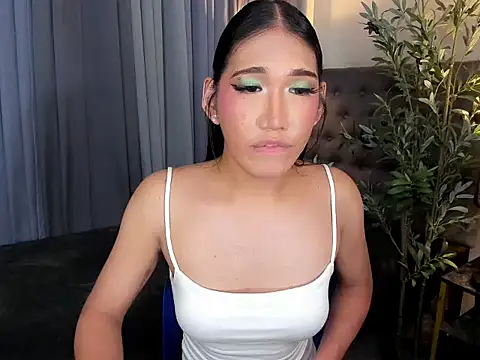 Hugecockasianprincess 웹캠 쇼